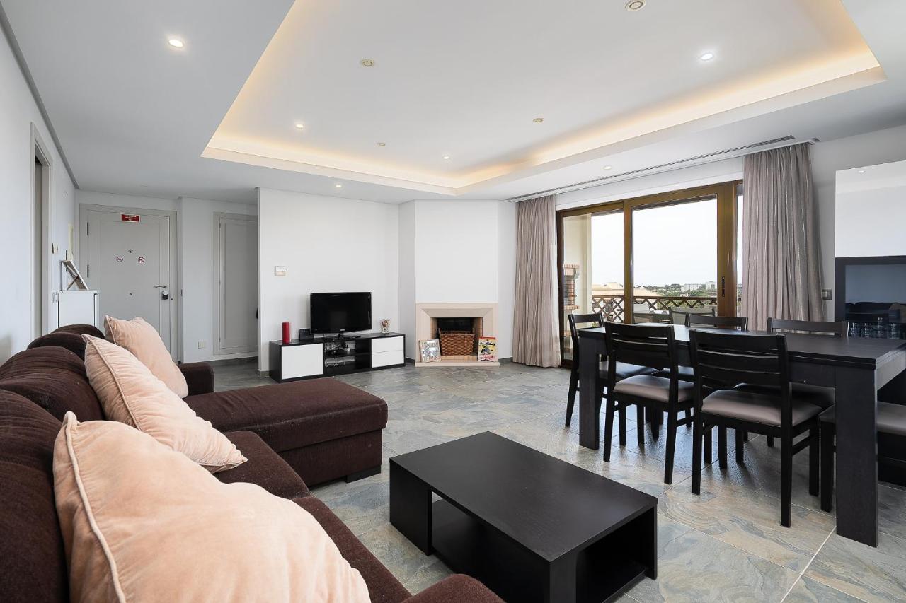 Elegance W/ Balcony & Pool By Lovelystay * Albufeira